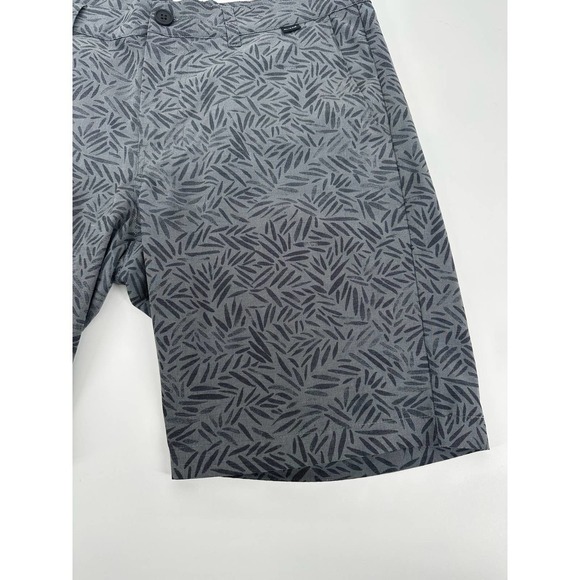 Travis Mathew power lounging performance shorts Men’s size 34 quite shade/black - Picture 4 of 7